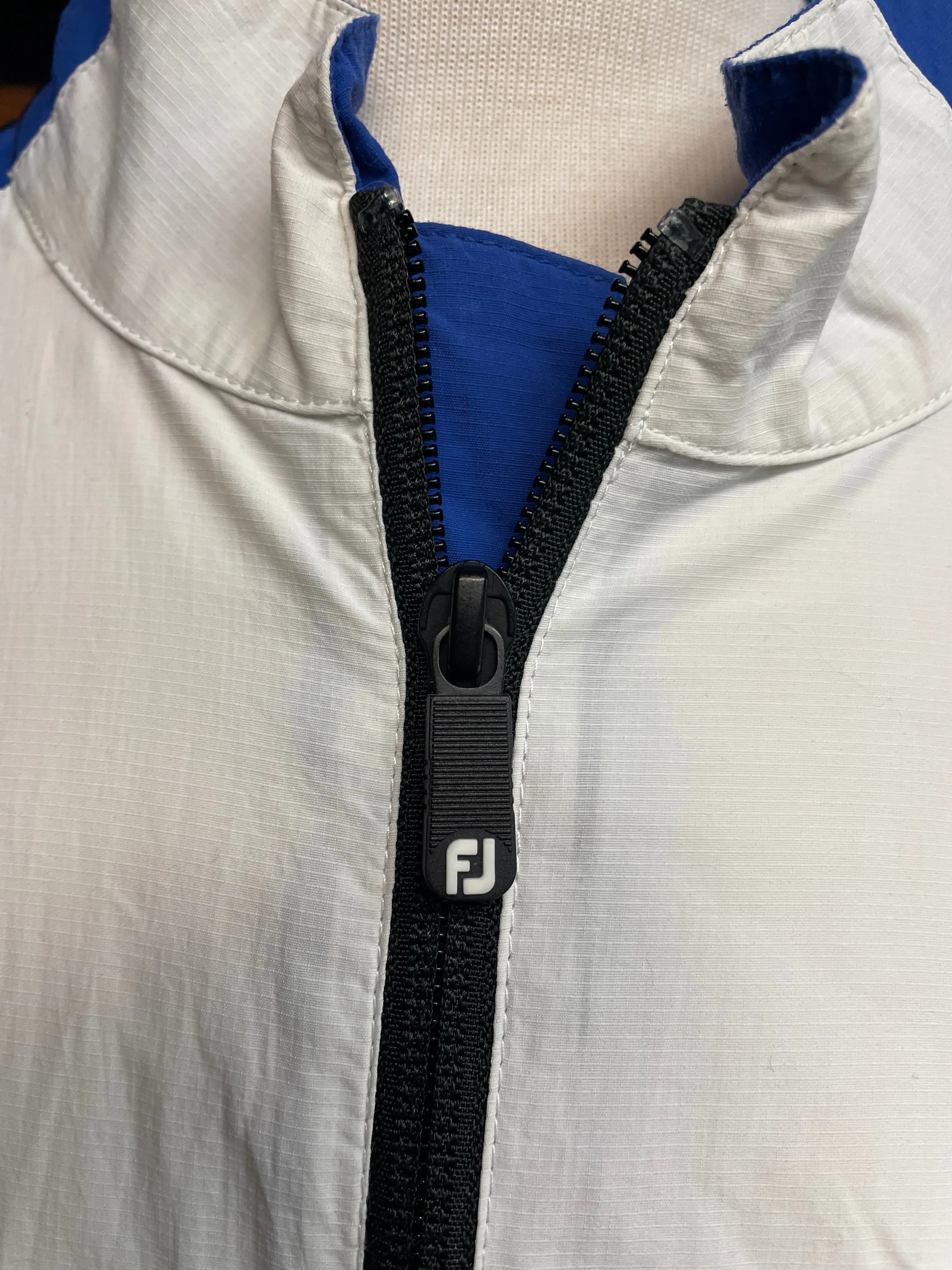 FootJoy Long Sleeve 1/2 Zip Pullover Jacket (L)