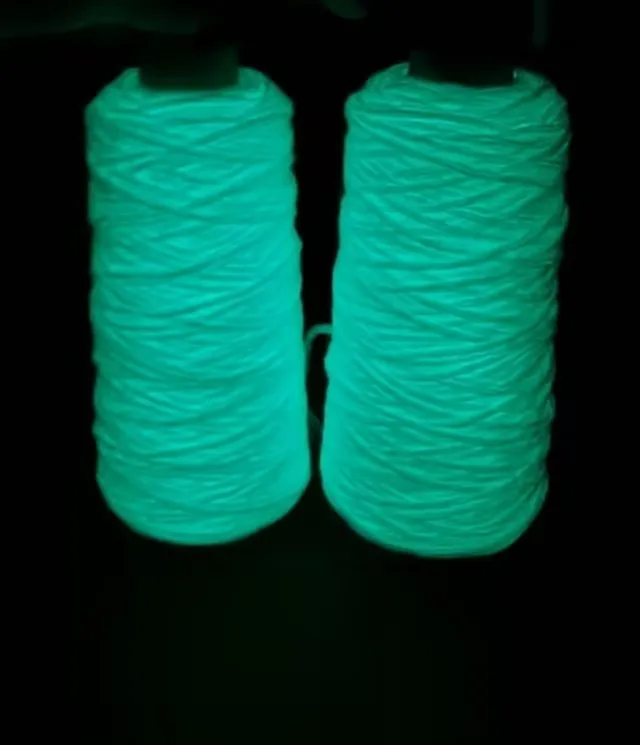 Glow in the dark fluorescent  yarn for tufting (sample)