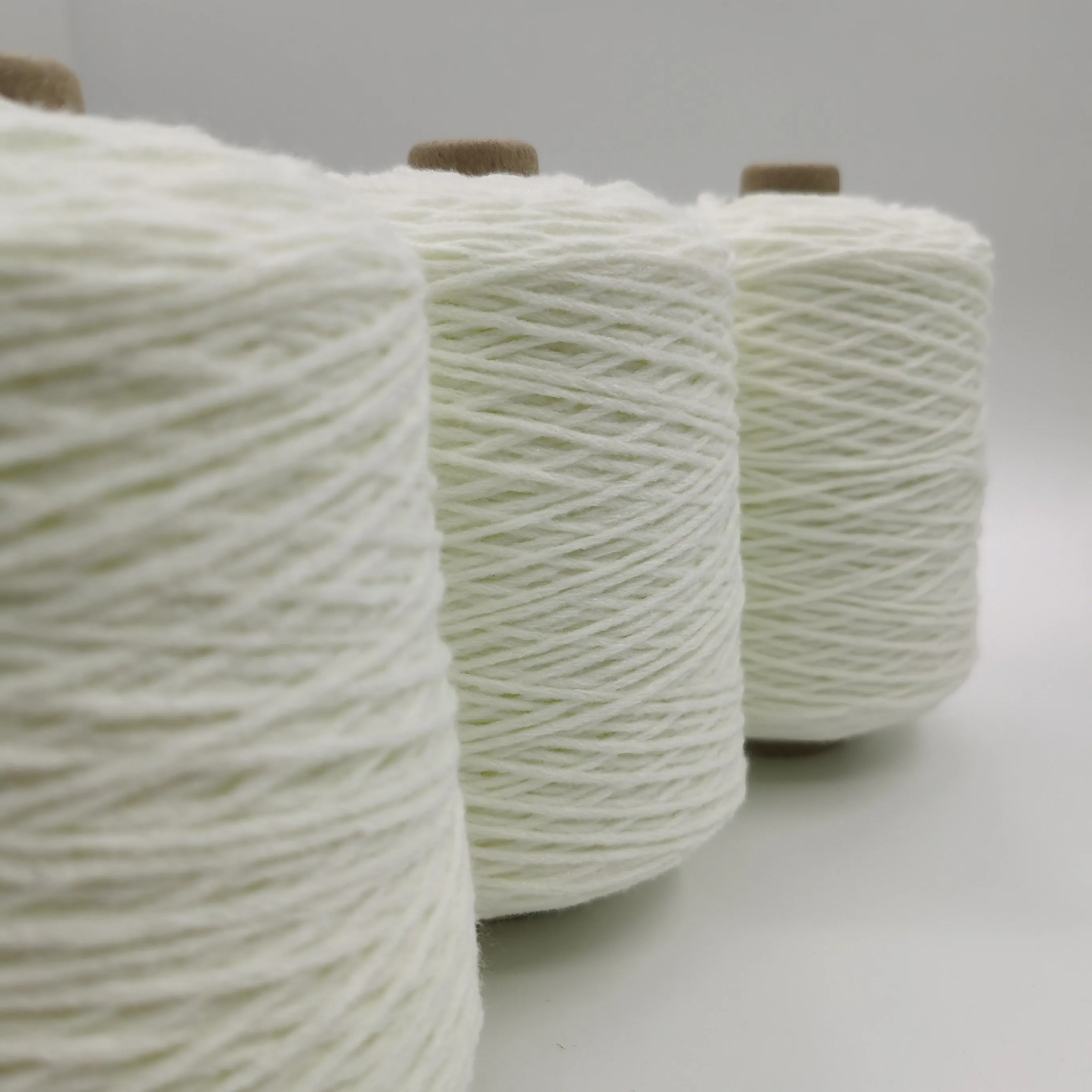 Glow in the dark fluorescent  yarn for tufting (sample)