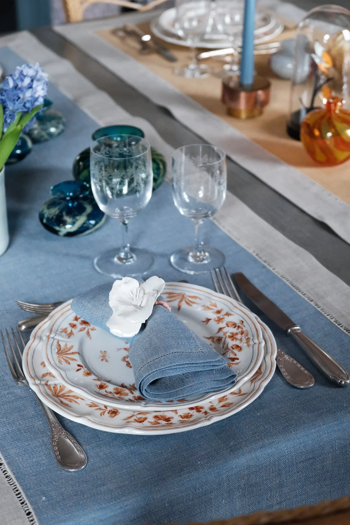 JACQUARD LINEN TABLE RUNNER