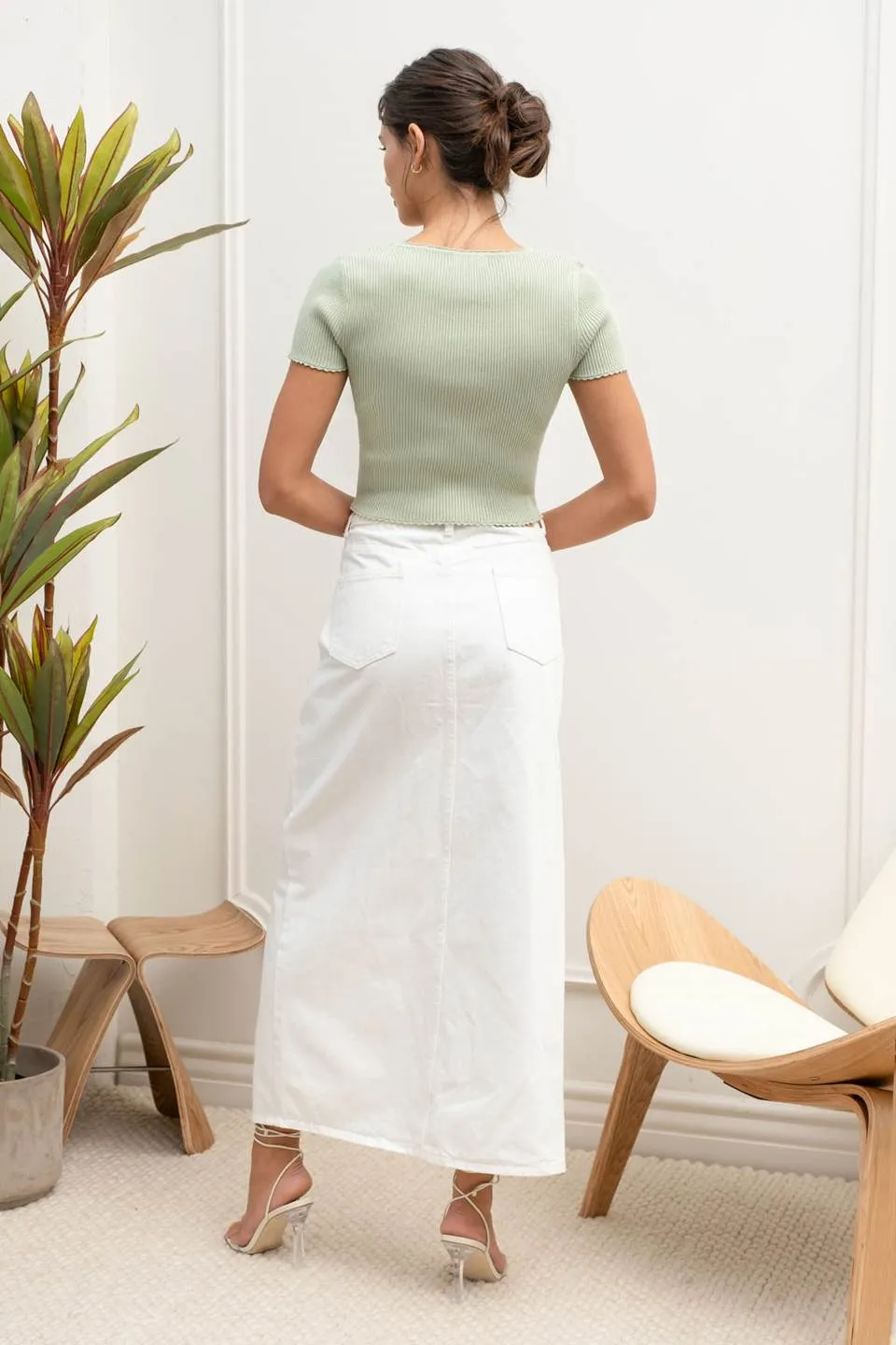 SCALLOP TRIM SHORT SLEEVE SWEATER KNIT TOP