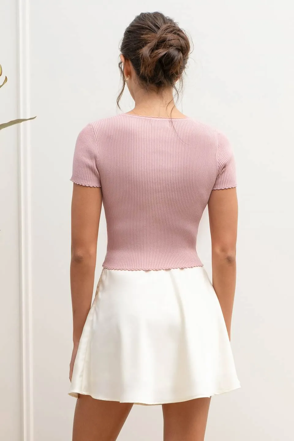 SCALLOP TRIM SHORT SLEEVE SWEATER KNIT TOP