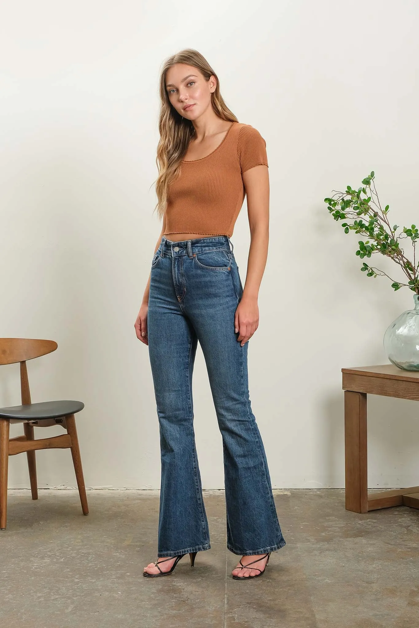 SCALLOP TRIM SHORT SLEEVE SWEATER KNIT TOP