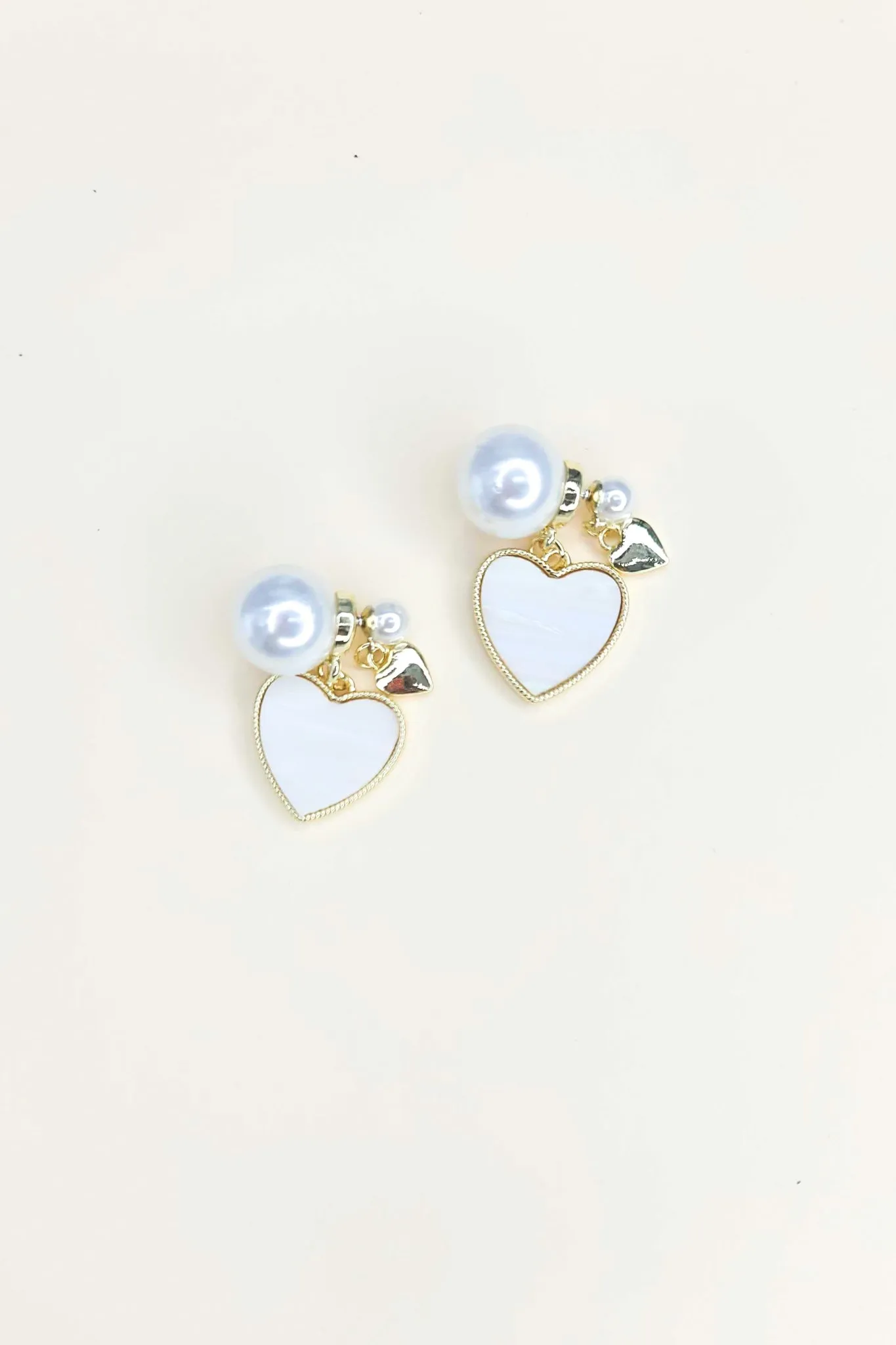 White Heart Aluminum Alloy Stud Earrings